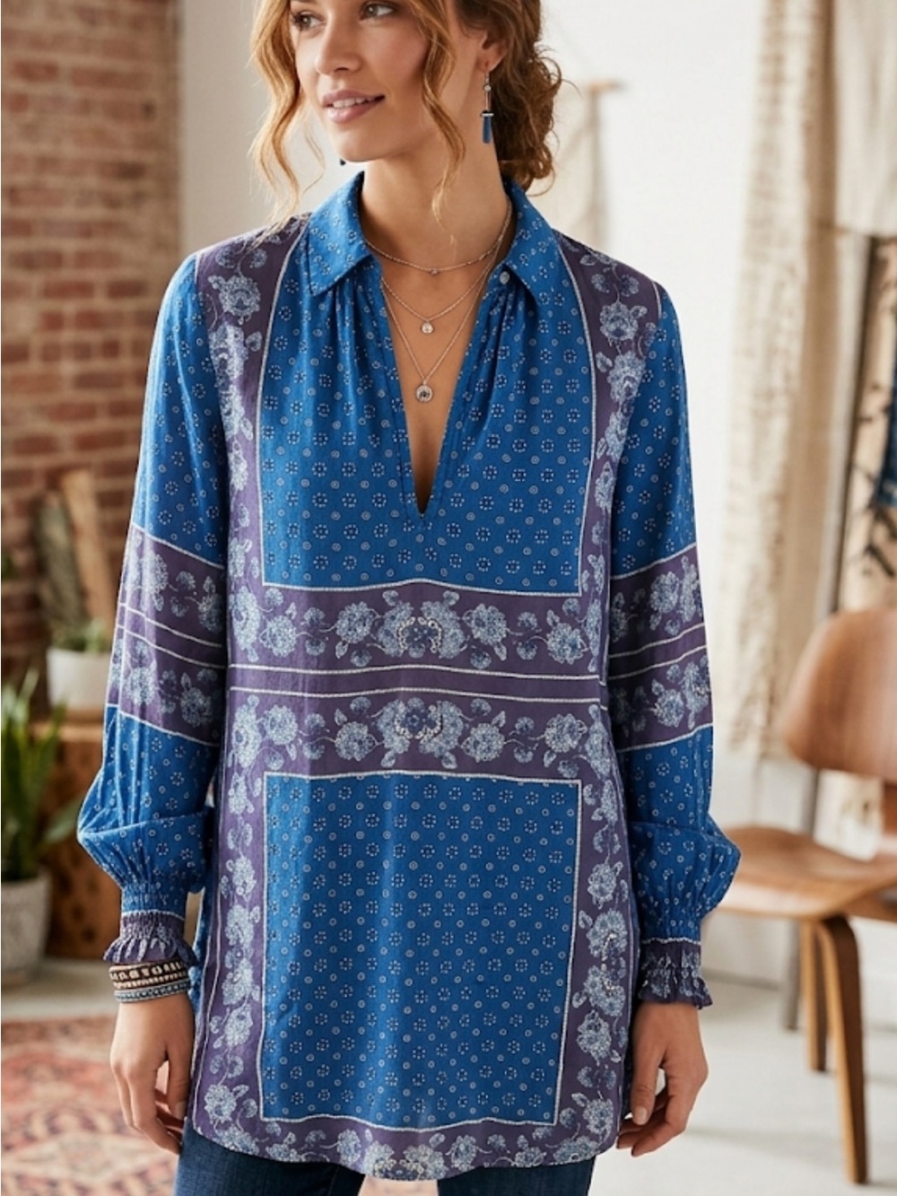 Free People Blue and Purple Paisley Panel V-Neck  Blouse.  EUC